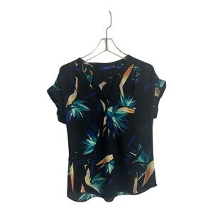 Apt. 9 Black V-Neck Short Sleeve Top with Teal & Orange Tropical Print
